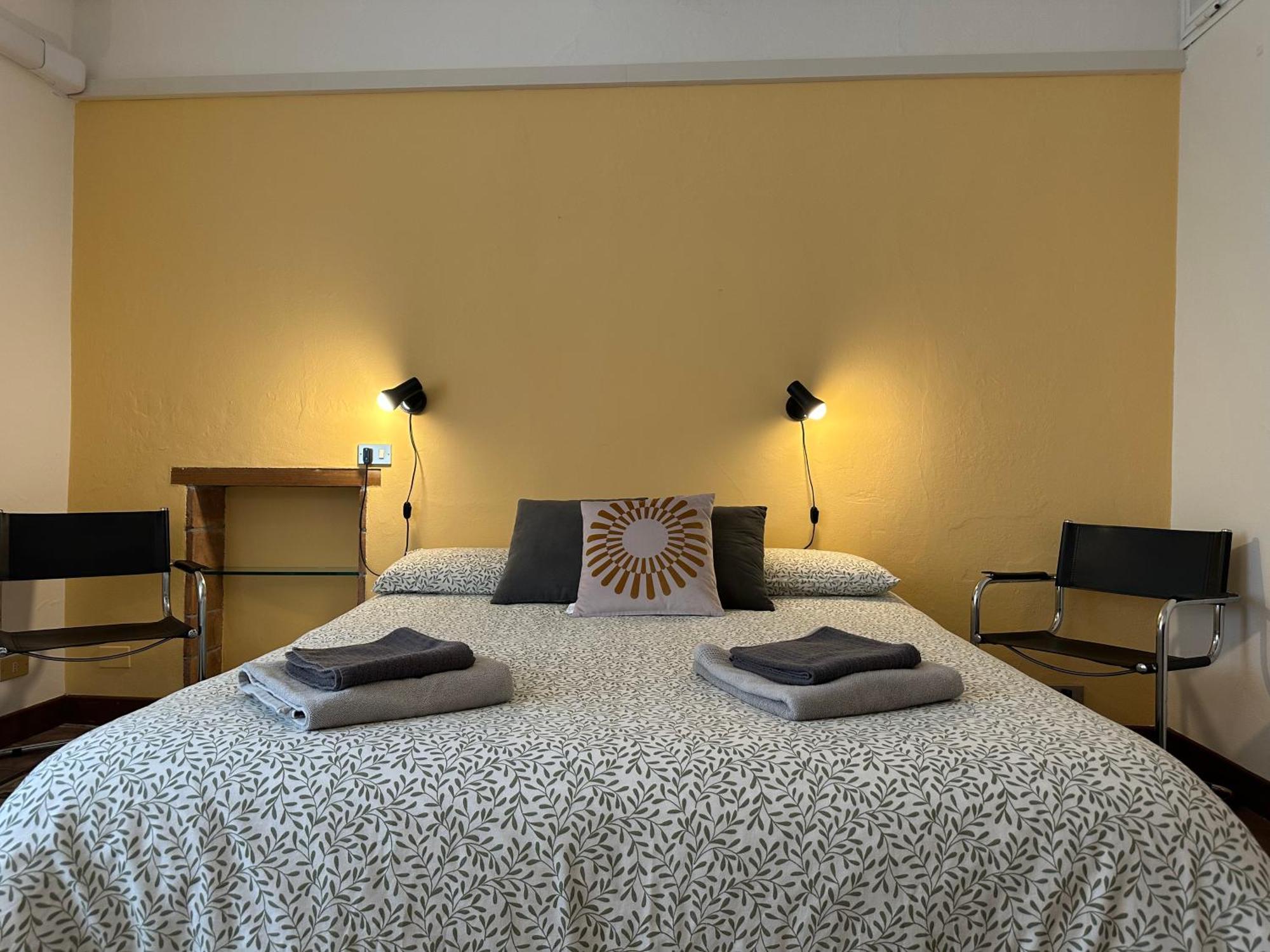 Appartamento Bilocale Economico, In Pieno Centro A Lucca Esterno foto
